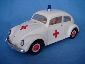 [ rare ] old Portugal PEPE Pepe 1/24 rank VW old model Beetle red 10 character ambulance white * old wheel type / beautiful goods * box attaching * friction moveable * Japan not yet import 