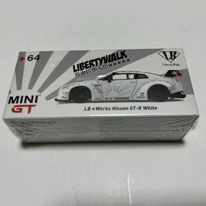 MINI GT 1/64 LB WORKS Nissan GT-R R35　White　日産 GT-R R35 ☆ トゥルースケール リバティーウォーク ニッサン ミニカー MGT00064-L