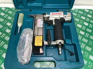 中古品 エア工具 makita マキタ 50mm常圧仕上釘打 AF502N 木工 木材加工.常圧 通常圧.DIY. ITYETRFG3O7C