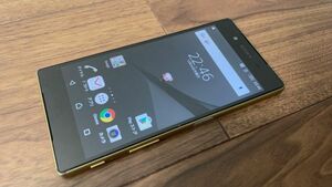 Xperia Z5 SO-01H simロック解除済み Android スマホ docomo 【5796】