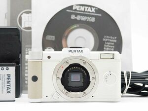 ペンタックス Pentax Q 12.4MP Digital Camera White Body Only [新品同様] #Z1339A