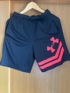 UNDER ARMOUR ハーフパンツ メンズ Mサイズ【美品】アンダーアーマー