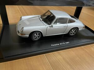 海外の方も　オートアート社製　初代ポルシェ911　901型　911S　1/18スケール　ダイキャスト製ミニカー