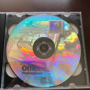 （518-4）中古 Microsoft Office 2000 Professional ワード/エクセル 製品版　プロダクトキー有り