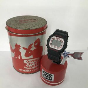 I205-SG3-159 CASIO カシオ ウルトラマンシリーズ 45周年記念 Gショック DW-5600VT メンズ クオーツ デジタル 不動 腕時計 ※ケース付き