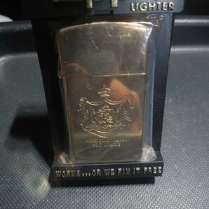 Zippo　KINGDOM OF HAWAII-COAT OF ARMS　ゴールド