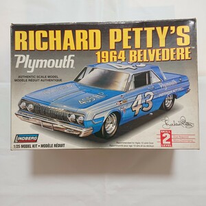 LINDBERG リンドバーグ 1/25 RICHARD PETTY'S Plymouth 1964 BELVEDERE