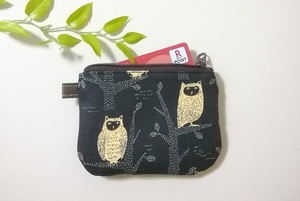 ハンドメイド♪　〈カードサイズの〉フラットポーチ　 Forest owl/森のフクロウ　〈12×8〉