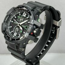 極美品 G-SHOCK GW-A1100-1A3JF グラビティマスター タフソーラー 電波受信 電波ソーラー マルチバンド6 方位計搭載 ブラック グリーン_画像7