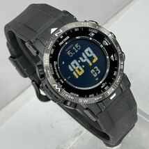 美品 PROTREK PRW-30Y-1BJF タフソーラー 電波受信 電波ソーラー マルチバンド6方位/温度/気圧/高度計トリプルセンサー ブラック 反転液晶_画像2