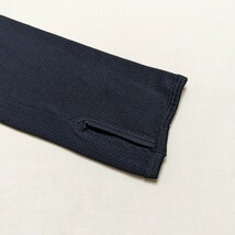 ☆AE7 UNIQLO AIRism ユニクロ エアリズム 福袋 レディース M 長袖 UVカット パーカー 2点 セット まとめ 黒 紺 薄手 サムホール 指穴_画像4