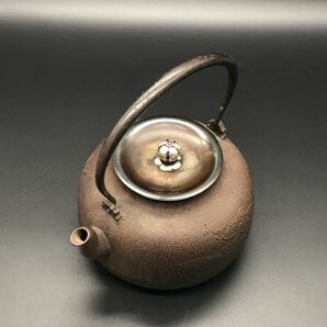 煎茶道具 茶道具 鉄瓶 時代物 釜師 大西浄寿 銅蓋 銀摘 竹梅紋 茶器 の画像8