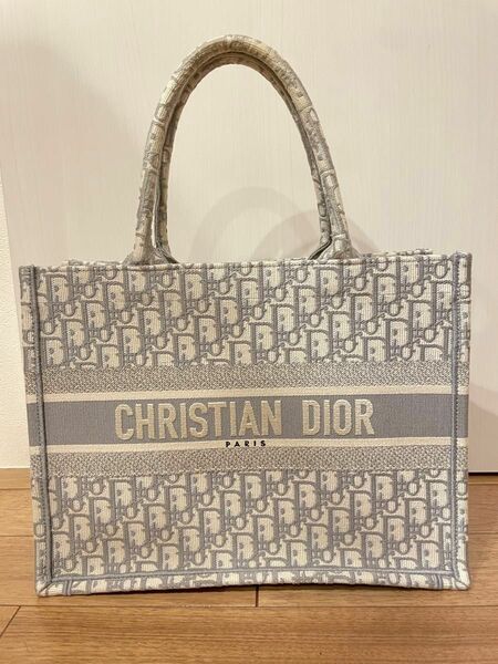 【極美品】Christian Dior クリスチャンディオール　ミディアムブックトート　ホワイト　正規品保証　