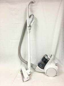  vacuum cleaner Pnasonic Cyclone type white 