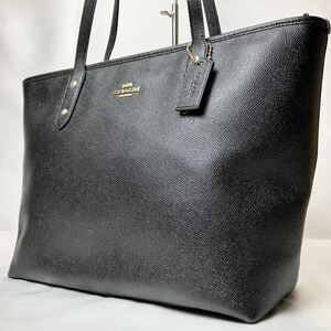 【未使用級】COACH コーチ トートバッグ ビジネスA4 PC収納 肩掛け チャーム オールレザー 本革 ジップ ファスナー ブラック 黒 メンズ