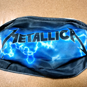 メタリカ(METALLICA) バンド バンドロゴマーク★★お洒落マスクカバー★★男女兼用★★送料無料 ★検索) Tシャツ ハンドメイド