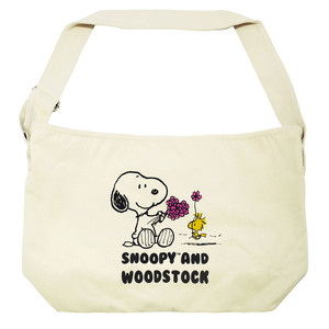 * Snoopy * flower * Snoopy Miffy big shoulder bag character shoulder bag high capacity shoulder bag 