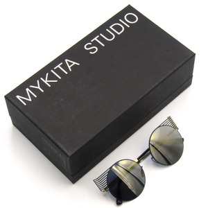 未使用 MYKITA マイキータ サングラス STUDIO 1.1 スタジオ キャッツアイ シートメタル ドイツ製 926 Indigo/Gold 50017719