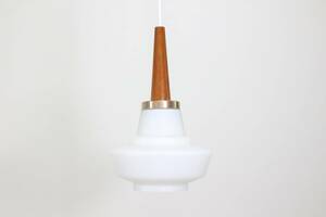  cheeks . milk glass. pendant lamp light lighting store furniture Northern Europe Vintage Sweden Louis sport sen Jacobsen 