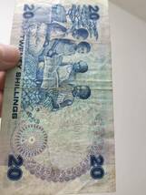 A 2413.ケニア1枚080000番紙幣 旧紙幣 古銭 _画像7