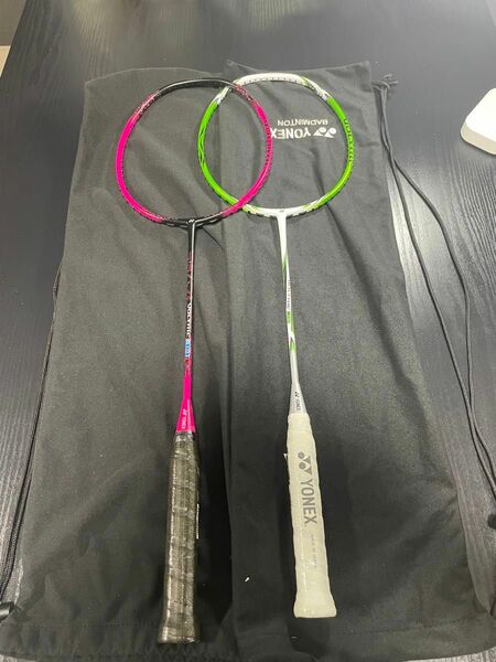 ヨネックス YONEX バドミントンラケット　ボルトリック30 2本セット　　5UG5