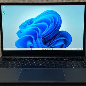 Default string i7-10850H 8GB 512GB SSD