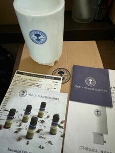 NEAL'S YARD REMEDIES ニールズヤード　アロマソケット（コンセントタイプ）アロマポット　ほぼ未使用品