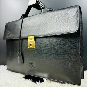 A4 beautiful goods LOEWE Loewe business bag briefcase attache case leather original leather black black Gold metal fittings Logo type pushed . key attaching men's 