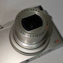 FUJI FILM XQ1 シルバー フジフィルム コンパクトカメラ　動作確認済み_画像4