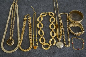 B1260 abroad made contains Gold color necklace bracele 10 point set Vintage accessory large amount together . summarize pendant 