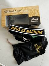 ラスト一個　新品＜100% × Deus Ex Machina＞ バイク用ゴーグル 100% Barstow デウスモデル レッドレンズ_画像1