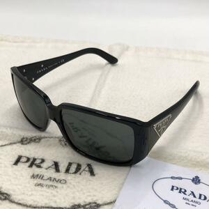 ［美品］PRADA プラダ　スクエアサングラス　トライアングルロゴ　ブラック　SPR16L ユニセックス　メンズ　レディース