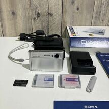 SONY Cyber-shot DSC-T70 コンパクトデジタルカメラ 稼働品　バッテリー用留具破損(修理要)_画像2