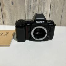 D6647 ジャンク　Nikon F801 フィルムカメラ 電源腐食 交換必要　取扱説明書付き　_画像1