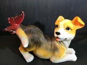 ガーデニング 犬 ドッグ ソーラー充電 置物 庭 動物 装飾 かわいい 像 屋外 インテリア 蝶 自動点灯