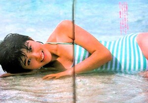 ♪荻野目洋子切り抜き63枚！松本典子山本ゆかり宇沙美ゆかり堀江しのぶ宮崎ますみ松田聖子早見優河合奈保子西村知美中山美穂岩井小百合