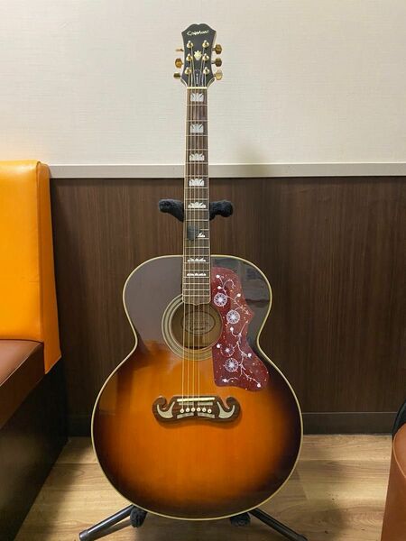 Gibson直系　EPIPHONE EJ-200VS ハードケース付き　