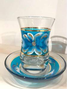 Art hand Auction Chai glass and saucer set, hand-painted floral pattern, light blue, Exotic Türkiye, Tea utensils, Cup and saucer, Tea cup