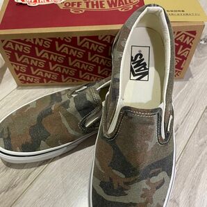 VANS ClassicSlip-on camo/Truewhite 27cm VN0A4U3819W