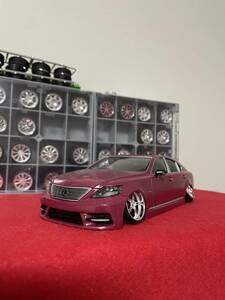  plastic model 1/24 Lexus LS