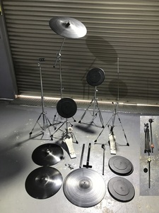 * pickup welcome * drum set * practice for * training for * drum cymbals stand kick foot pedal percussion instruments musical instruments musical performance sound musical instruments material present condition goods *