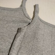 【美品】GAP ★ ２枚セット キャミソール グレー 綿100％ インナー ギャップ カットソー 夏 ノースリーブ タンクトップ _画像2