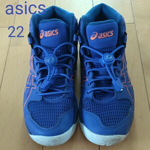 asicsバスケットシューズ22cm