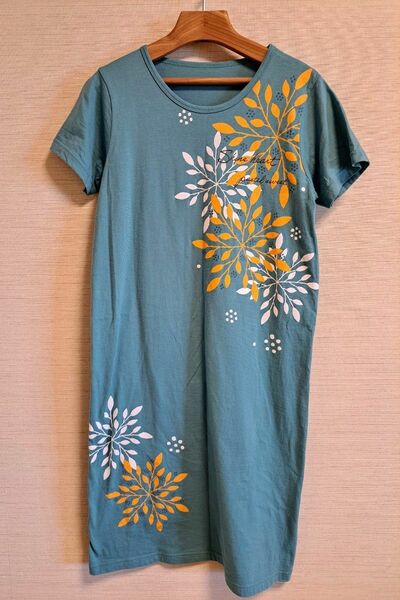 綿100%花柄ロングTシャツ(ワンピース丈)