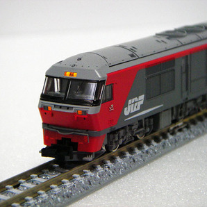 【Nゲージ 中古良品】TOMIX / トミックス：2231 JR DF200-0形 ディーゼル機関車：ECO-POWER RED BEAR / エコパワーレッドベア の画像5