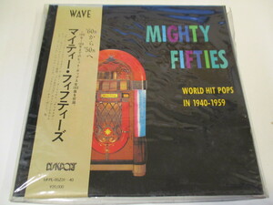 帯・ボーナスピクチャーディスク付属　『MIGHTY FIFTIES WORLD HIT POPS IN 1940-1959』シナトラ サッチモ ペギー・リー他(Z22)