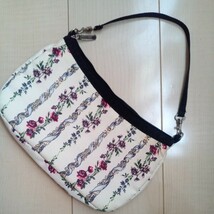 レア柄 上品な花柄 廃盤☆LeSportsac レスポートサック ミニショルダー☆サイズ約15×26×底のマチ4cm★ ポシェット ★サブバッグにも_画像9