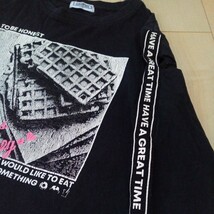 USED 女児ロングＴシャツ130 140 肩開きトップス 130 140 ☆マックハウス☆お譲り価格処分品 プリント 長袖Tシャツ_画像3