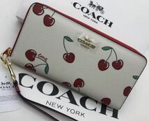 新品未使用●COACH コーチ 長財布 レザー ハートチェリー ジップ_画像2