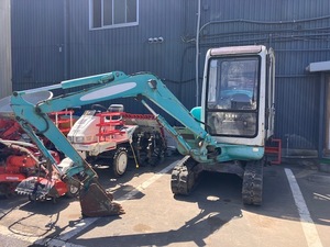 宮城Prefecture発 Komatsu Mini Excavator/油圧ショベル PC10-7 キャビン 始動/動作NG 要整備 部品取り 輸出 Must Sell!!